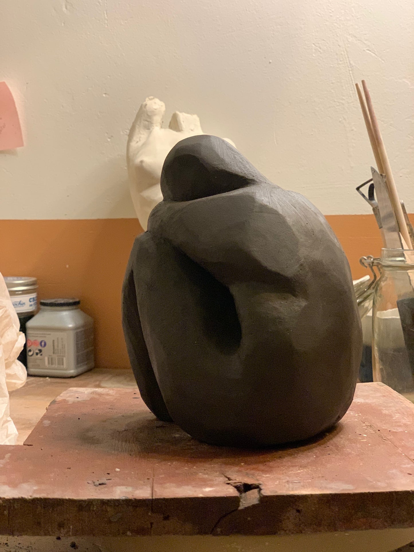 Femme dans ses pensées