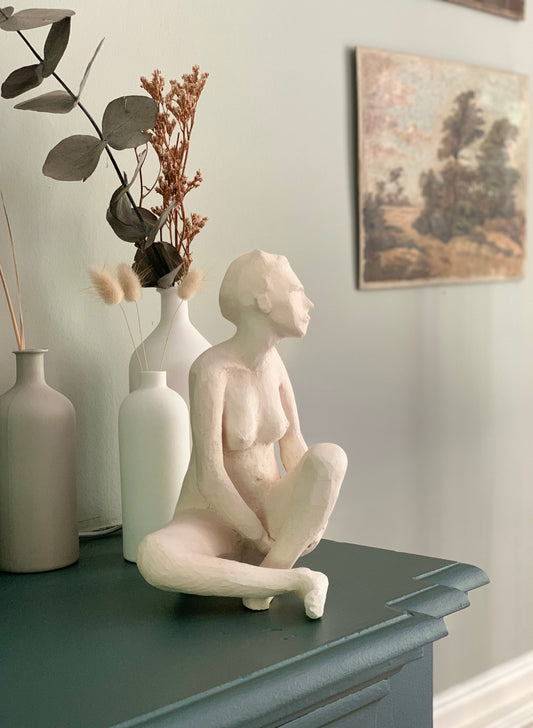 Femme assise